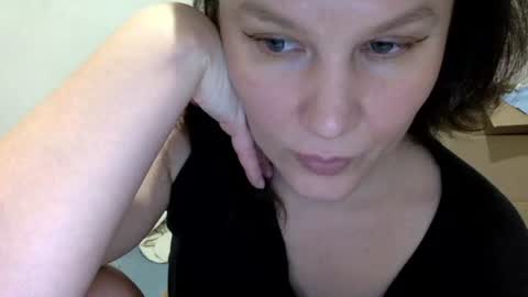 Snapshot of caffeinated_lamb chatting on 21, 11, 2025 Lamb online show from 21, 11, 2025