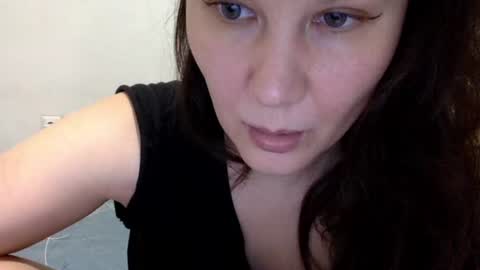 Snapshot of caffeinated_lamb chatting on 27, 11, 2025 Lamb online show from 27, 11, 2025