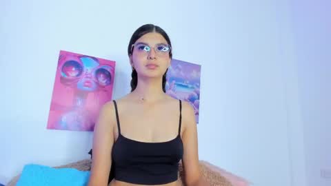Snapshot of cailin_dione chatting on 2, 5, 2026 cailin_dione online show from 2, 5, 2026