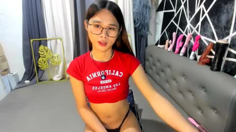 Snapshot of caitlyn_nuty chatting on 13, 7, 2026 C A I T L Y N online show from 13, 7, 2026