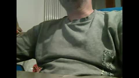 Snapshot of caldoski chatting on 21, 11, 2025 caldoski online show from 21, 11, 2025