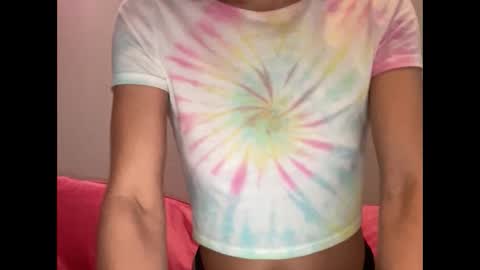 Snapshot of calibarbie24 chatting on 26, 9, 2025 calibarbie24 online show from 26, 9, 2025