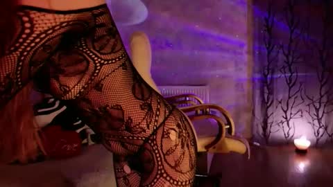 Snapshot of caliente_emperatriz chatting on 12, 5, 2026 EMPERATRIZ online show from 12, 5, 2026