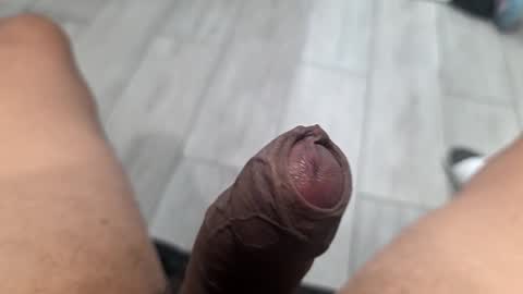 Snapshot of caliexotic4200 chatting on 28, 10, 2025 Come and play online show from 28, 10, 2025