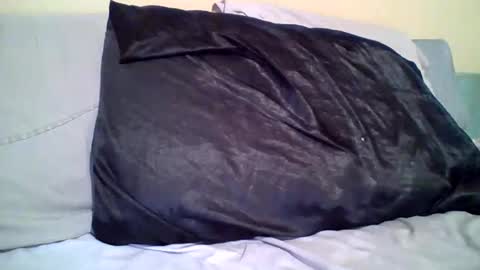 Snapshot of caligirl310r chatting on 27, 2, 2025 Caligurl Queen Head Fluffer In Charge Goddess of Cocktease Mistress of Holes online show from 27, 2, 2025