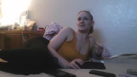 Snapshot of caliibaddie chatting on 4, 3, 2025 caliibaddie online show from 4, 3, 2025