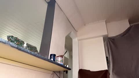 Snapshot of caliiie_of chatting on 16, 12, 2024 Caliiie of online show from 16, 12, 2024