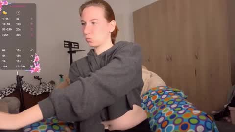 Snapshot of caliiie_of chatting on 23, 9, 2025 Caliiie of online show from 23, 9, 2025