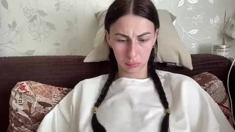 Anna online show from 7, 4, 2026