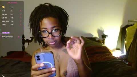Snapshot of call_me_hedone chatting on 26, 5, 2026 Hedone online show from 26, 5, 2026