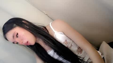 Snapshot of call_me_nina chatting on 8, 7, 2026 call_me_nina online show from 8, 7, 2026