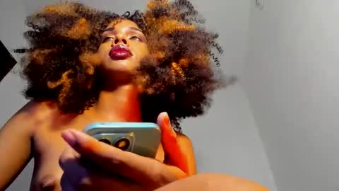 Snapshot of calliedemon_ chatting on 8, 4, 2026 Callie online show from 8, 4, 2026