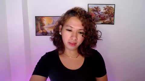 Snapshot of callme_shantal chatting on 24, 4, 2026 SHANTAL online show from 24, 4, 2026