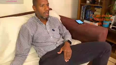 Snapshot of callmeelmore chatting on 21, 4, 2026 My name is Robert Dont be shysay hi I love to chat. For requests or dirty talk please use tips online show from 21, 4, 2026