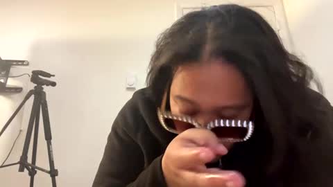 Snapshot of cals9x chatting on 8, 3, 2025 camzxoxox online show from 8, 3, 2025