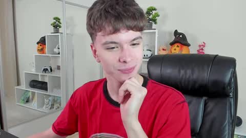 Hey I am Calvin  online show from 10, 1, 2025