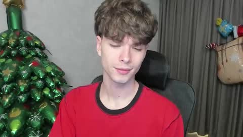 Snapshot of calvin_loves_you chatting on 6, 1, 2026 Hey I am Calvin online show from 6, 1, 2026