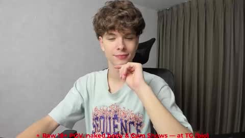Snapshot of calvin_loves_you chatting on 21, 2, 2026 Hey I am Calvin online show from 21, 2, 2026
