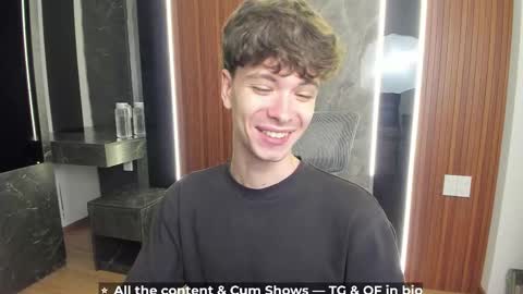 Snapshot of calvin_loves_you chatting on 30, 3, 2026 Hey I am Calvin online show from 30, 3, 2026