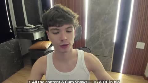 Snapshot of calvin_loves_you chatting on 7, 6, 2026 Hey I am Calvin online show from 7, 6, 2026