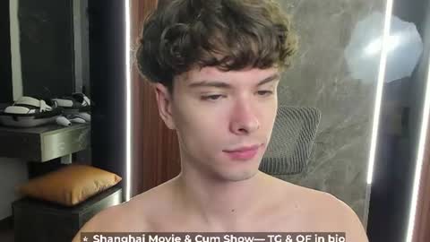 Snapshot of calvin_loves_you chatting on 13, 7, 2026 Hey I am Calvin online show from 13, 7, 2026