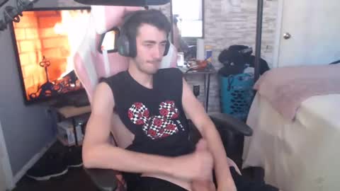 Snapshot of calvin_tanner chatting on 11, 12, 2024 calvin_tanner online show from 11, 12, 2024