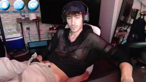 Snapshot of calvin_tanner chatting on 11, 9, 2025 calvin_tanner online show from 11, 9, 2025