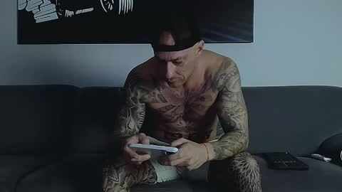 Calvin  online show from 10, 9, 2025