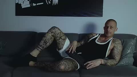 Calvin  online show from 30, 10, 2025