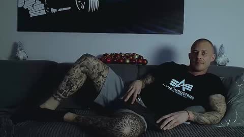 Calvin  online show from 3, 12, 2025