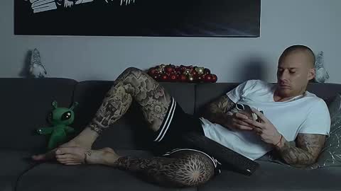 Calvin  online show from 19, 12, 2025