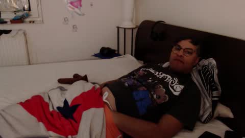 Snapshot of calvinjohnlad chatting on 13, 11, 2025 Calvinjohnlad online show from 13, 11, 2025