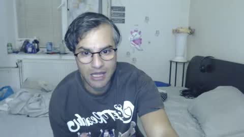 Snapshot of calvinjohnlad chatting on 14, 12, 2025 Calvinjohnlad online show from 14, 12, 2025