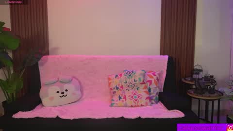 Snapshot of calypso_and_ge1 chatting on 19, 4, 2026 Calypso and Kayla online show from 19, 4, 2026