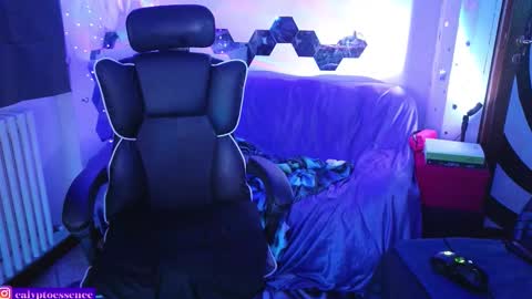 Snapshot of calyptoessence chatting on 16, 9, 2025 Calypto Essence online show from 16, 9, 2025