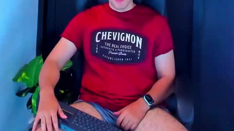 camara110 online show from 9, 1, 2025