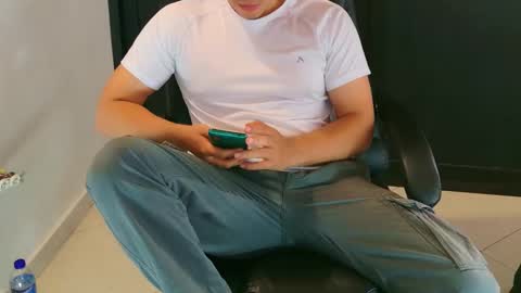 camara110 online show from 27, 1, 2025