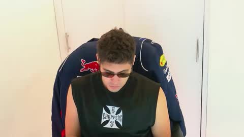 camara110 online show from 4, 12, 2025