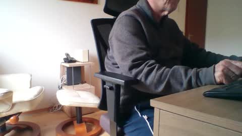 Snapshot of camcologne chatting on 3, 2, 2026 camcologne online show from 3, 2, 2026