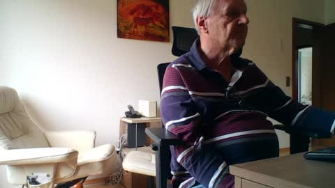 Snapshot of camcologne chatting on 10, 4, 2026 camcologne online show from 10, 4, 2026