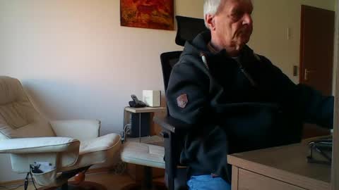 Snapshot of camcologne chatting on 15, 4, 2026 camcologne online show from 15, 4, 2026