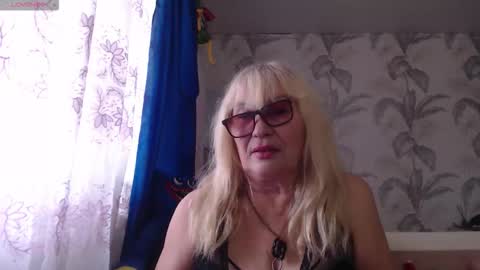 CamDiva1 online show from 21, 11, 2025