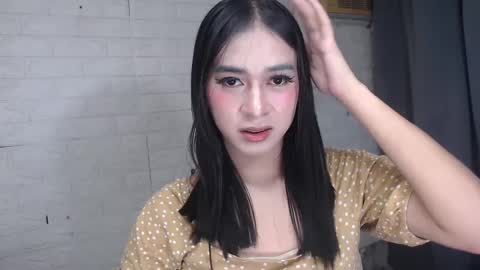 camela_star online show from 2, 1, 2025