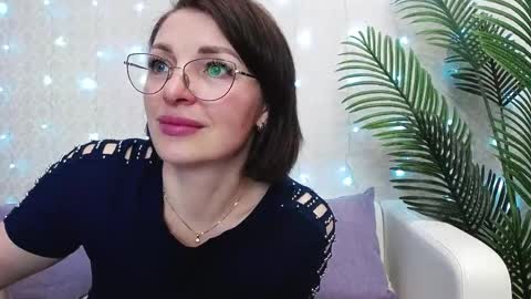 Snapshot of camelia_lillie chatting on 15, 5, 2026 camelia_lillie online show from 15, 5, 2026