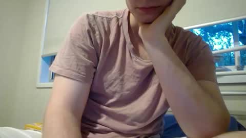 Snapshot of cameron_2 chatting on 25, 10, 2025 Cam online show from 25, 10, 2025
