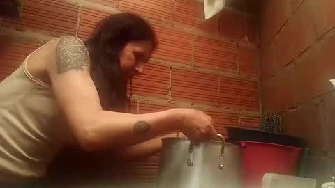 Snapshot of cameron_puppy chatting on 1, 1, 2025 Mara Catalina Romero Ordez online show from 1, 1, 2025