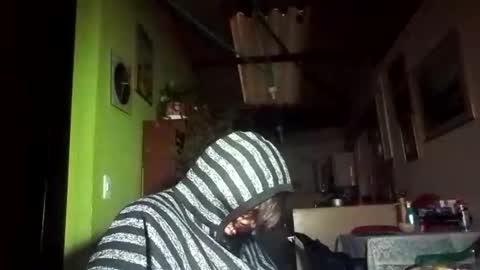 Snapshot of cameron_puppy chatting on 4, 1, 2025 Mara Catalina Romero Ordez online show from 4, 1, 2025