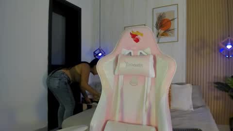 Cameron  online show from 6, 1, 2026