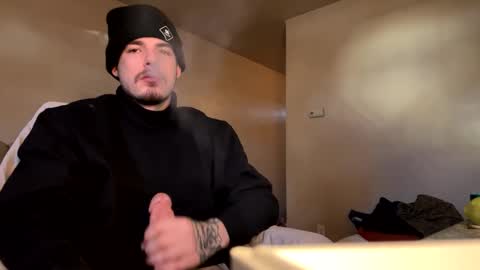 Snapshot of camerondt chatting on 28, 12, 2024 camerondt online show from 28, 12, 2024