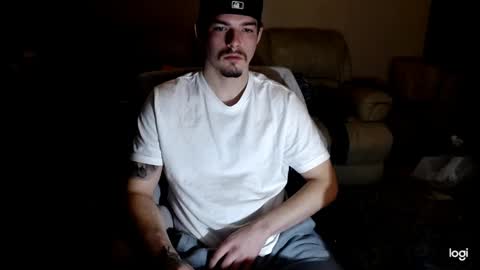 Snapshot of camerondt chatting on 1, 1, 2025 camerondt online show from 1, 1, 2025